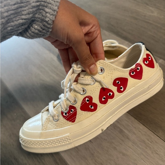 Comme des Garçons Play x Chuck Low Sneakers - Picture 4 of 4